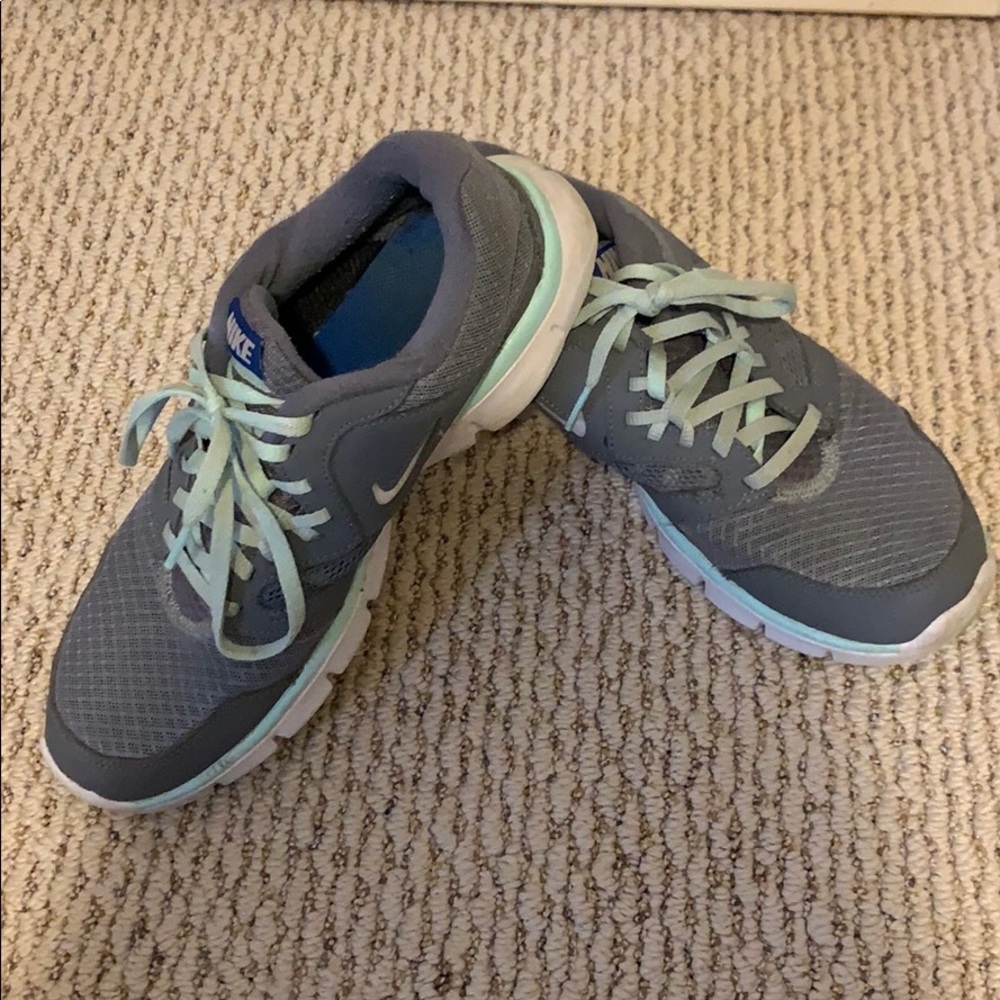 Gentle worn Nike’s